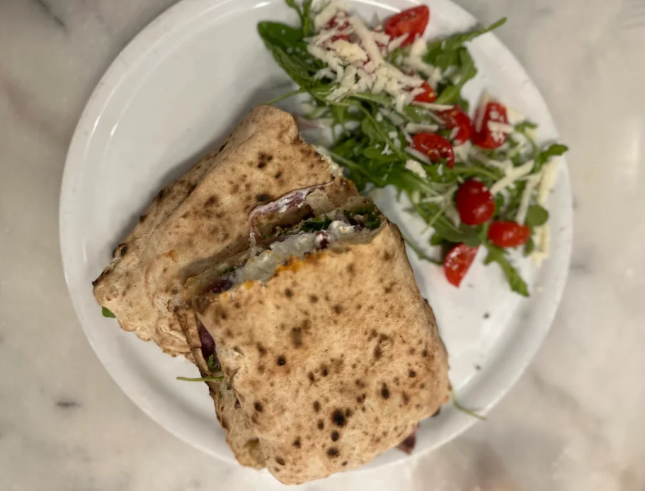 Panuozzo Il Toscano, cecina, stracciatella et roquette, POMOZZA Bourg-la-Reine